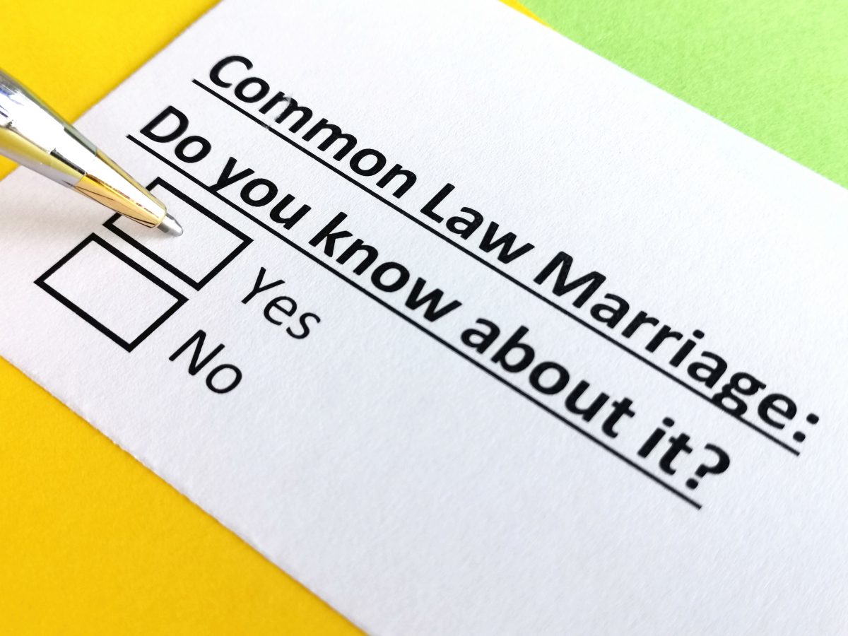 Question regarding common law marriage, a Clinton Township family lawyer can review this law with you and your partnership to determine child custody.